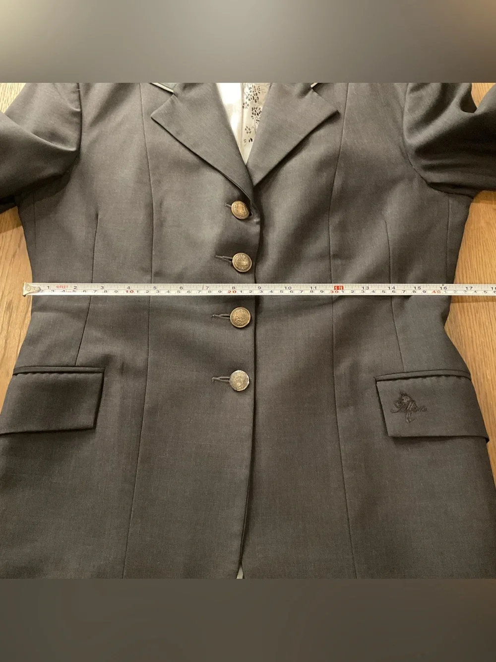 Equestrian Tailored Blazer with Velvet-Trim Collar Salzburg Buttons